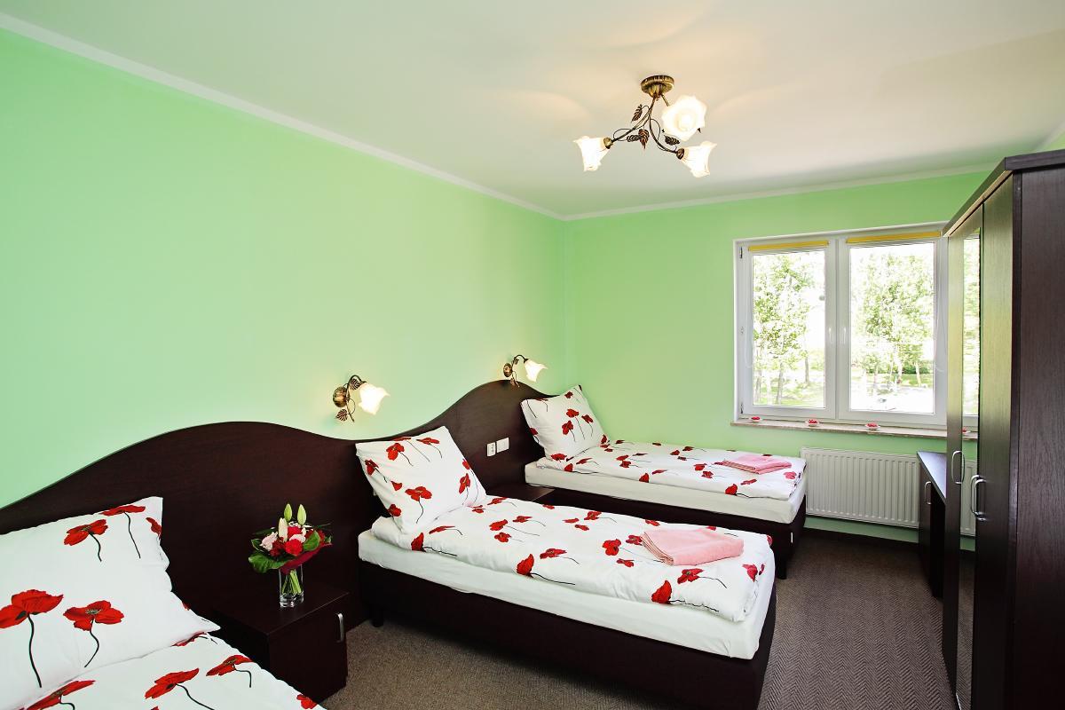 Hotel Albatros Wasosz Bagian luar foto